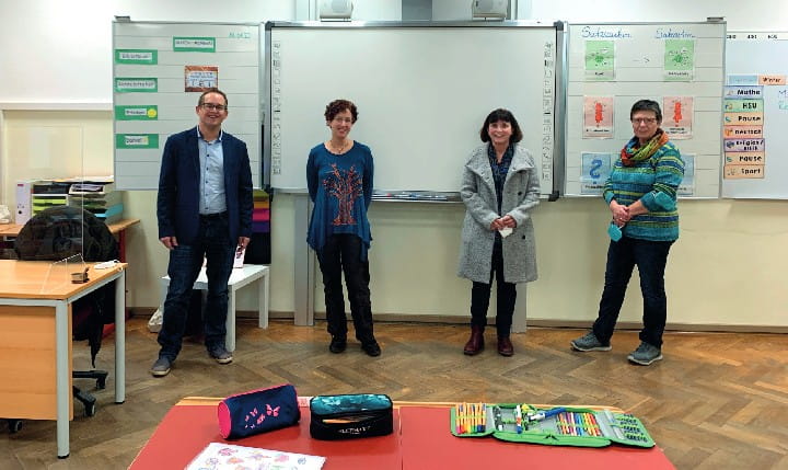 Eine Gruppe Lernassistenten